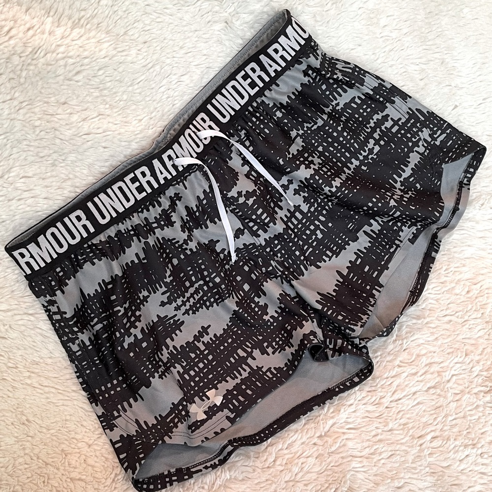 Under Armour  Shorts - Sz M